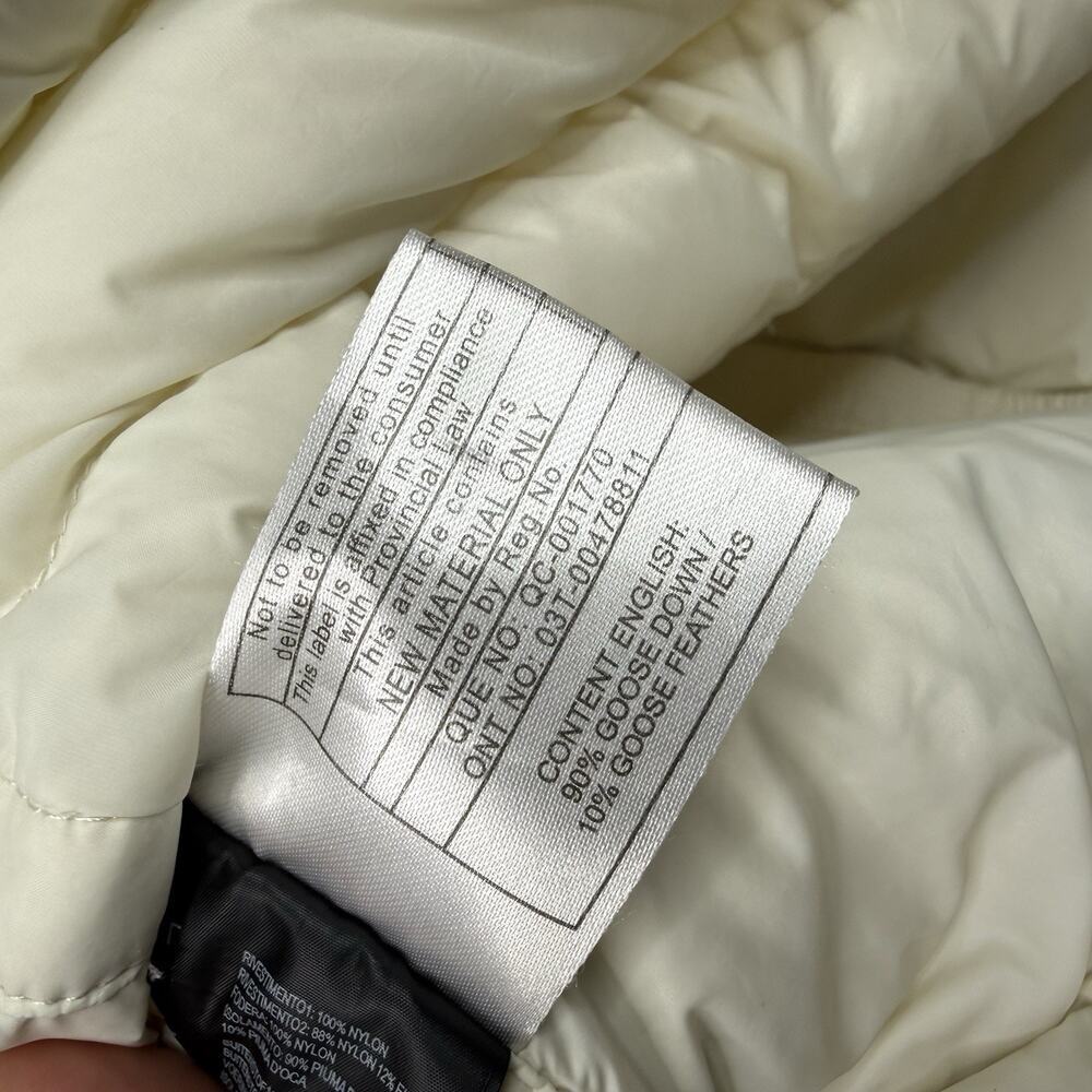 Kuhl Projekt Vest Womens Size Small White Goose Down Puffer Hooded Zip Pockets - Picture 16 of 16